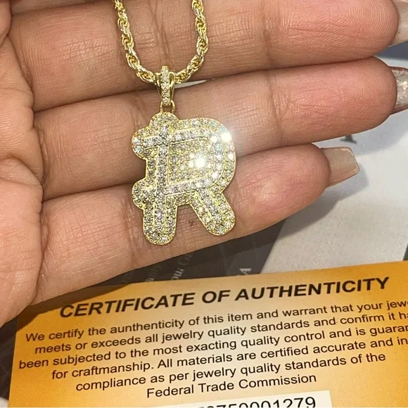 VVS GRA certified moissanite diamond R initial letter, 100% passes diamond test - Picture 1 of 9